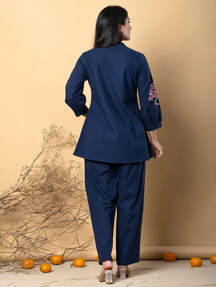 women three quarter sleeve regular fit ethnic co-ord set - 22058662 -  Standard Image - 3