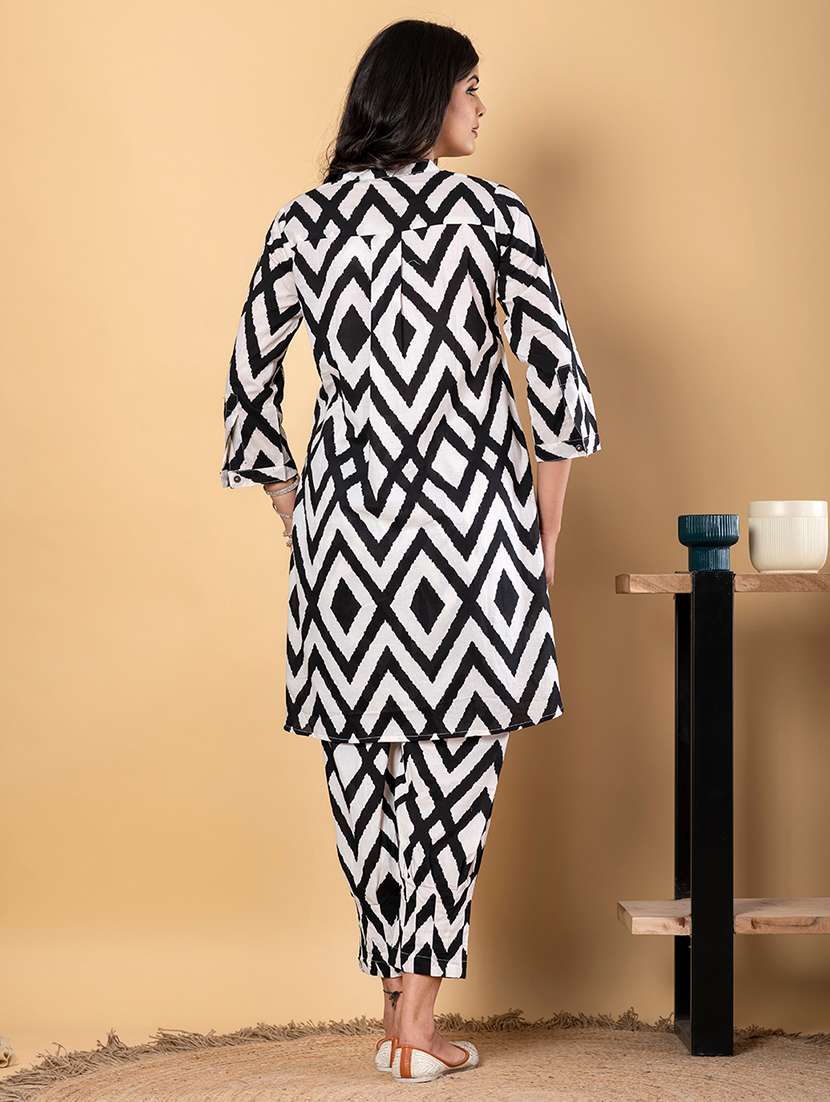 black cotton coord set - 22058670 - Standard Image - 3