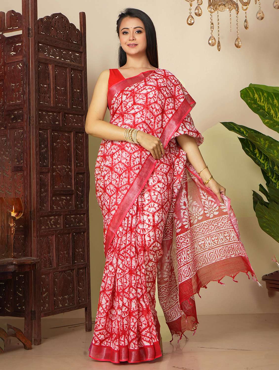 women printed casual wear saree with blouse - 22058769 -  Zoom Image - 0