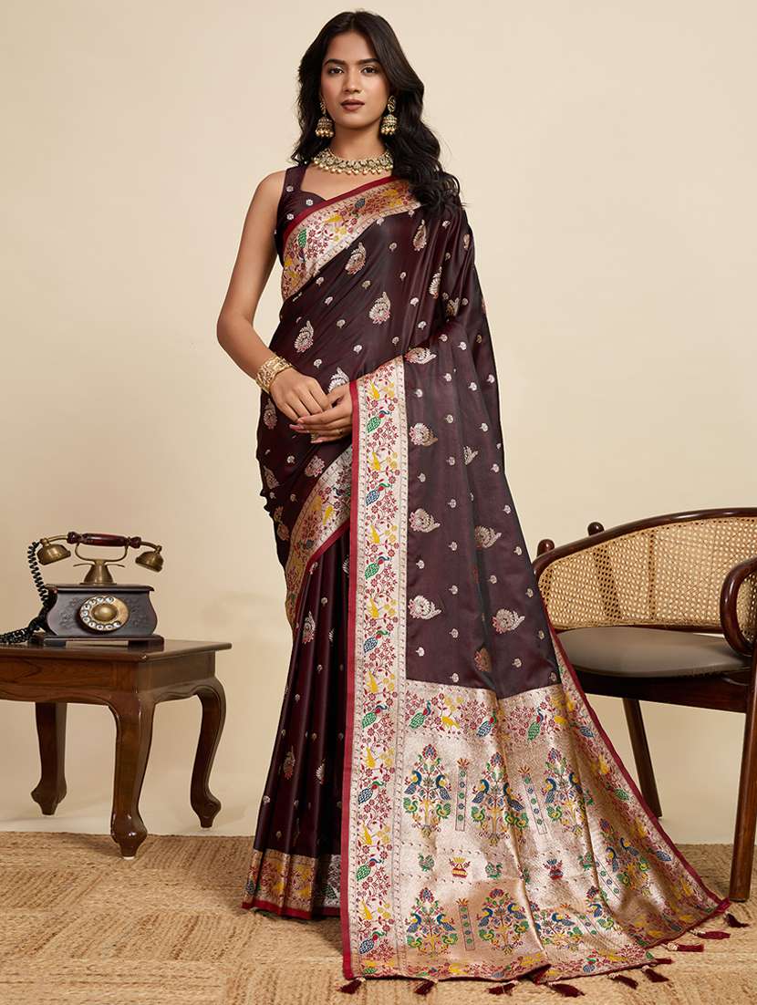women self design banarasi saree with blouse