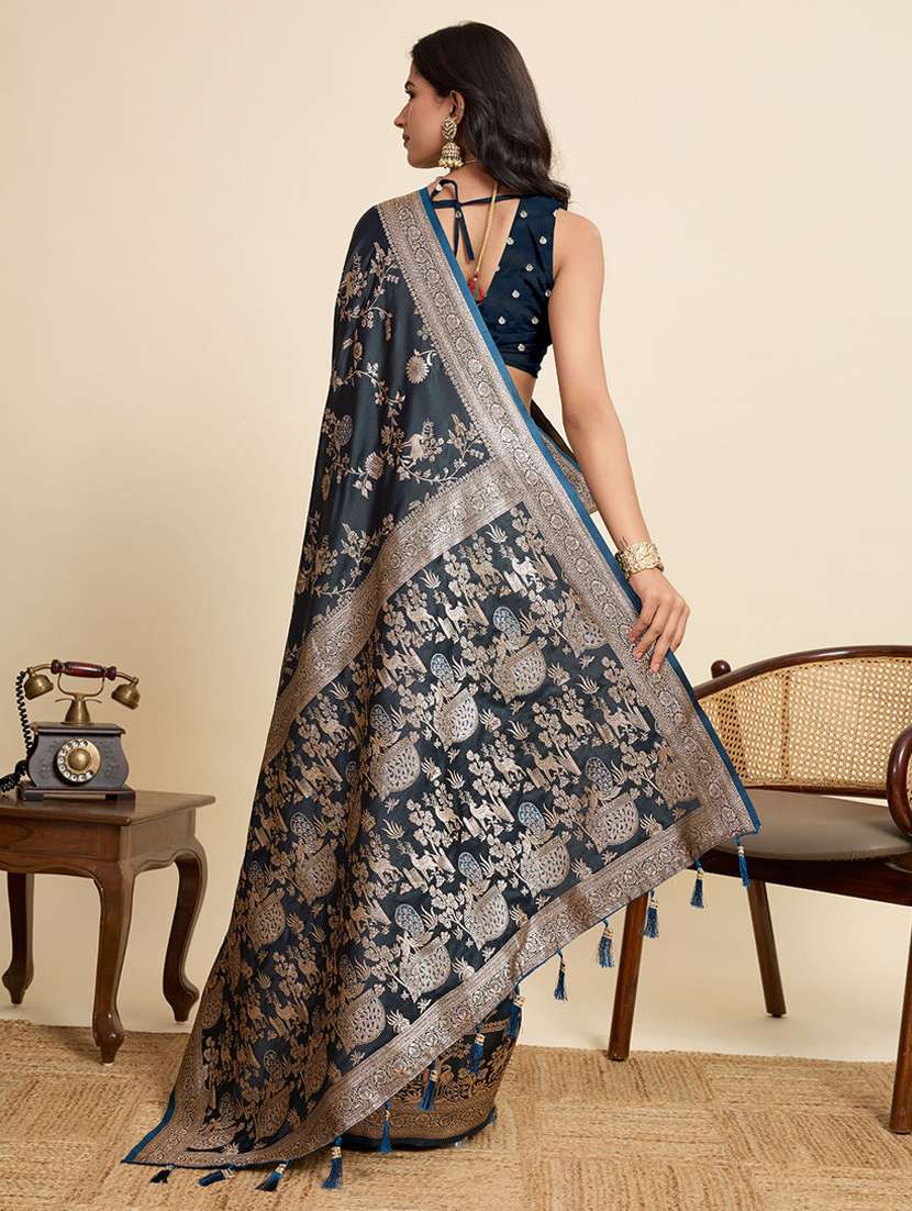 women self design banarasi saree with blouse - 22058805 -  Standard Image - 3