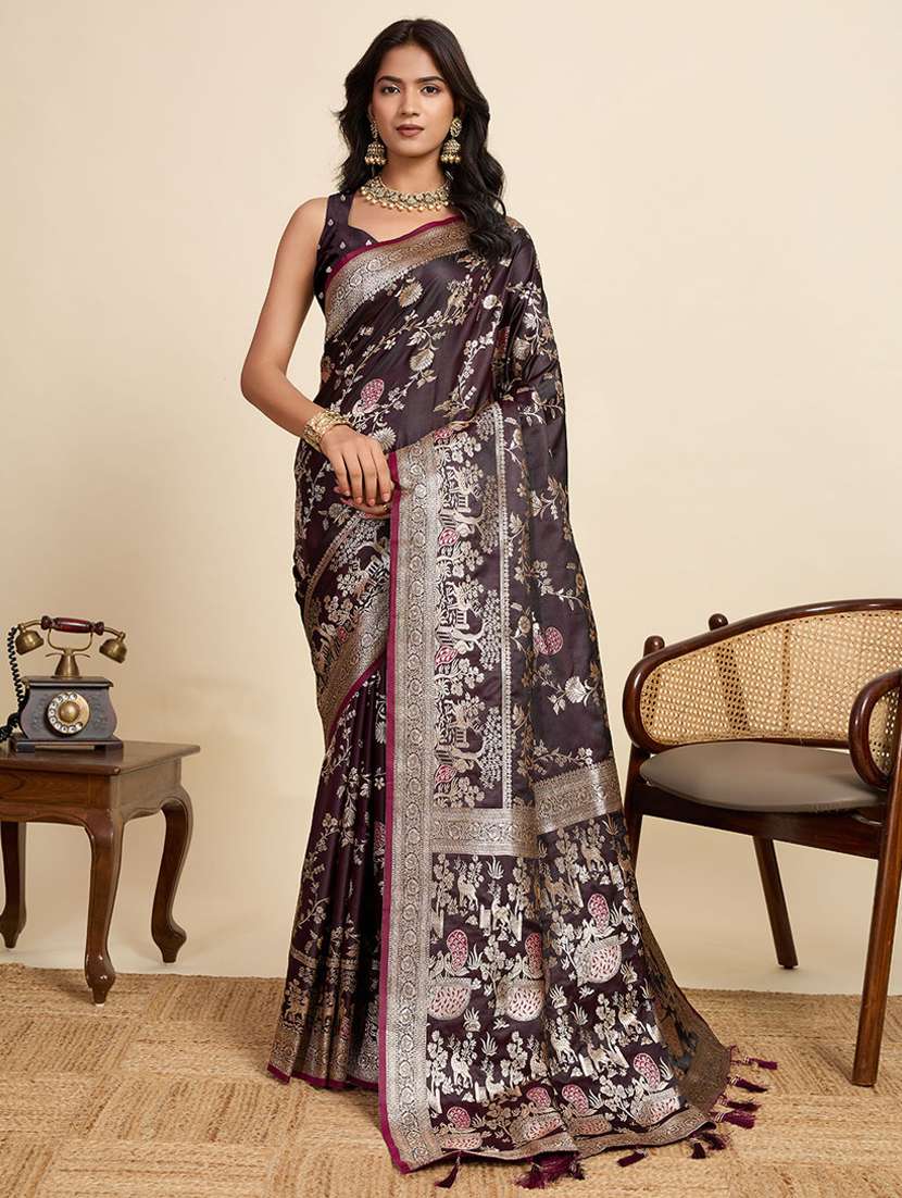 women self design banarasi saree with blouse