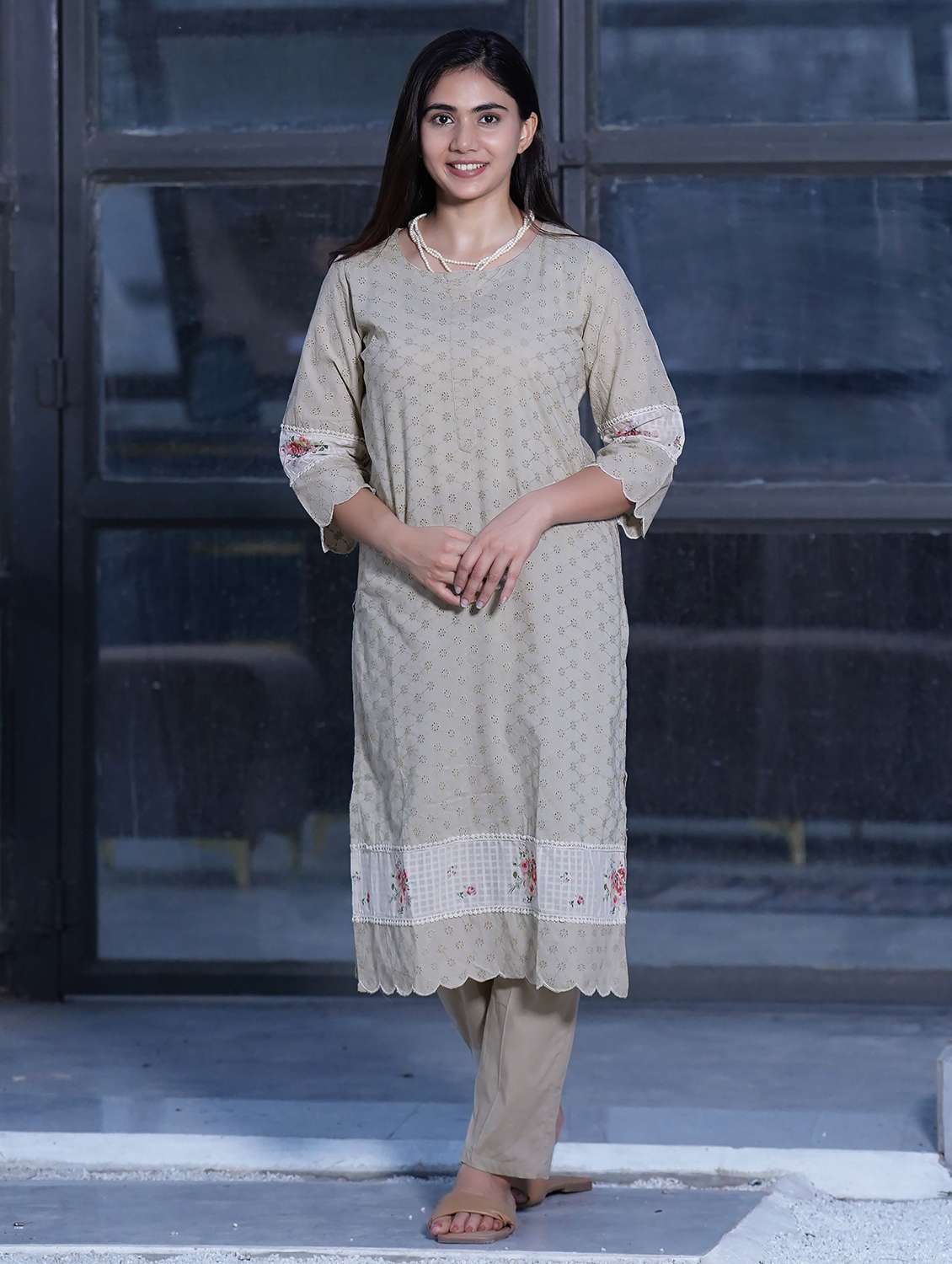women three quarter sleeve kurta pant set