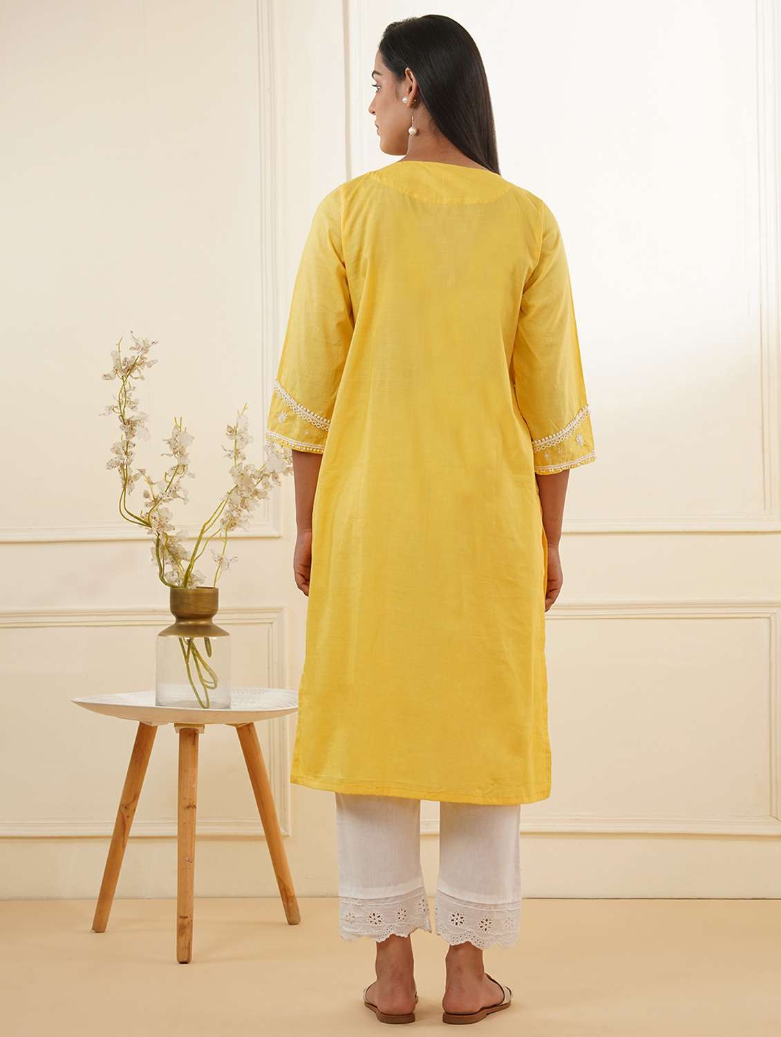 women three quarter sleeve kurta pant set - 22059229 -  Standard Image - 3