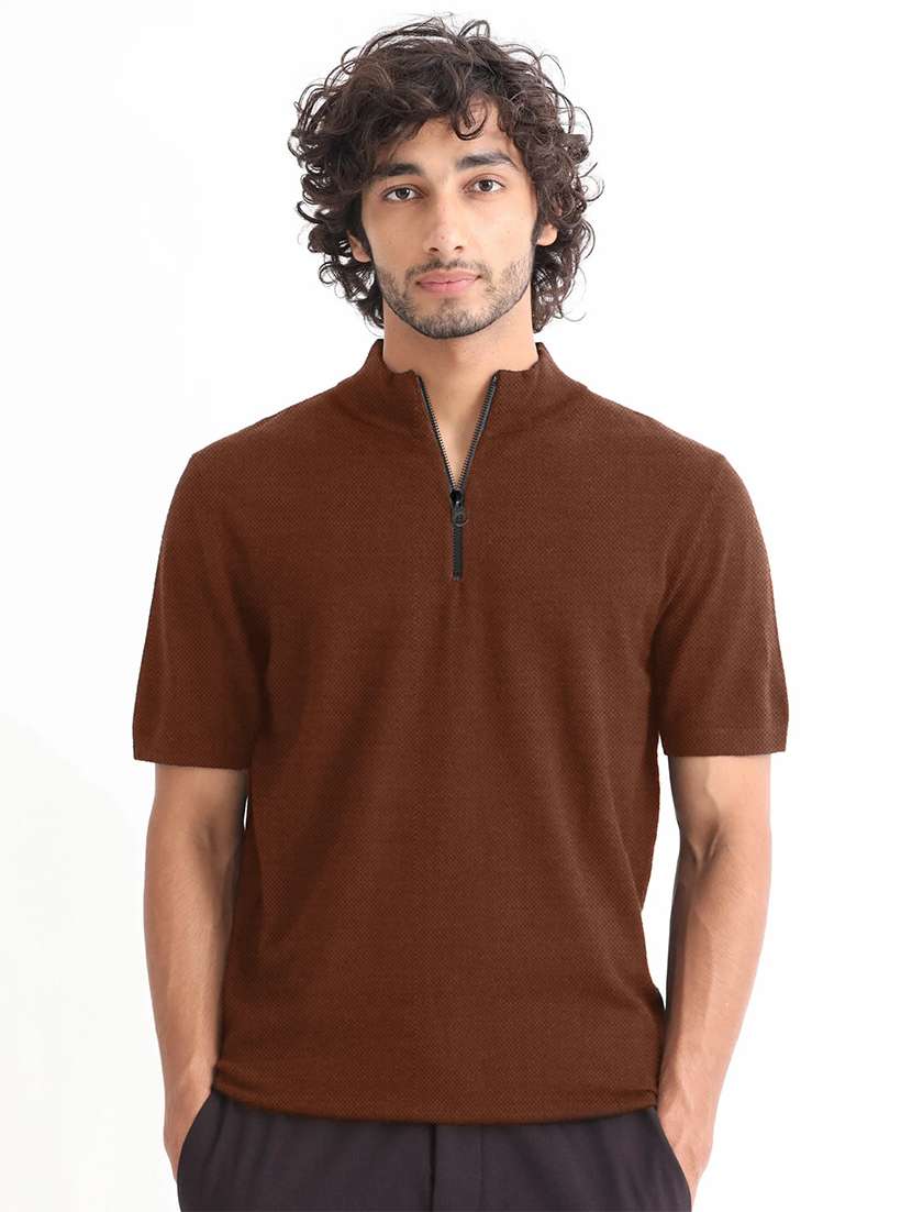 men solid short sleeve regular fit stand collar t-shirt - 22059336 -  Zoom Image - 0