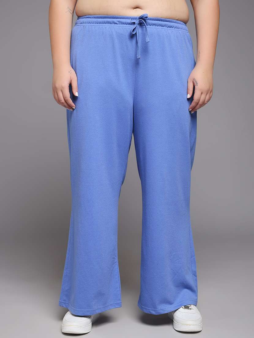 women plus size solid mid rise track pant