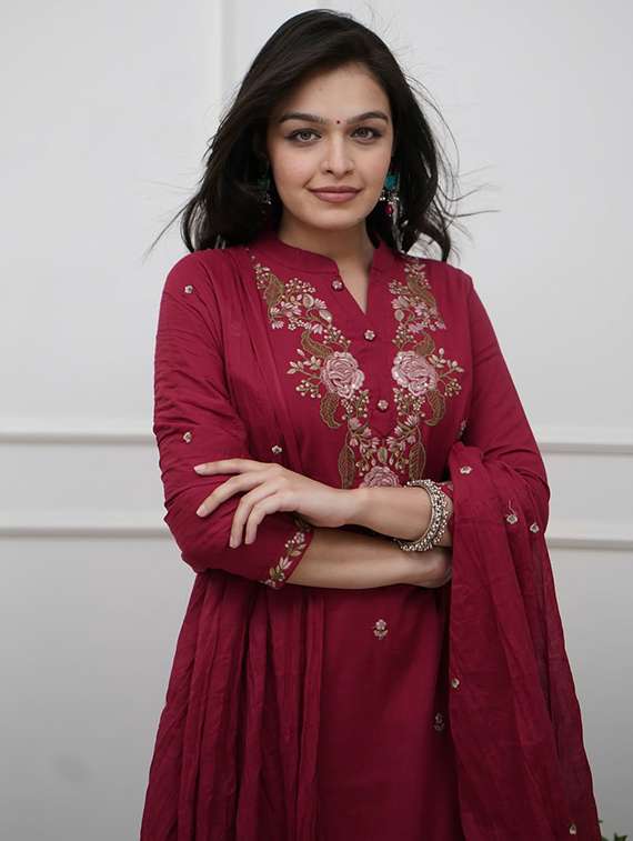 women embroidered three quarter sleeve kurta pant with dupatta set - 22060157 - Standard Image - 3