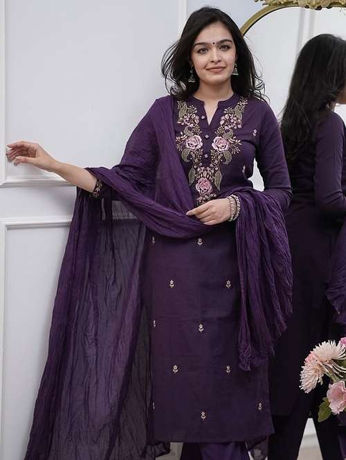 women three quarter sleeve kurta pant with dupatta set - 22060163 -  Standard Image - 0