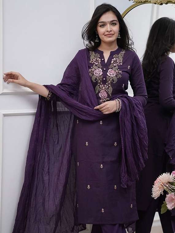 women three quarter sleeve kurta pant with dupatta set