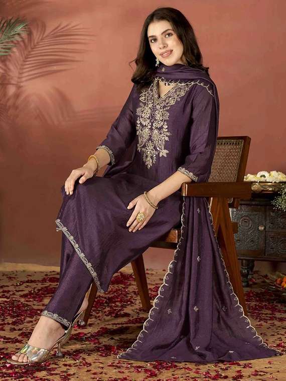 Women Three Quarter Sleeve Kurta Pant With Dupatta Set