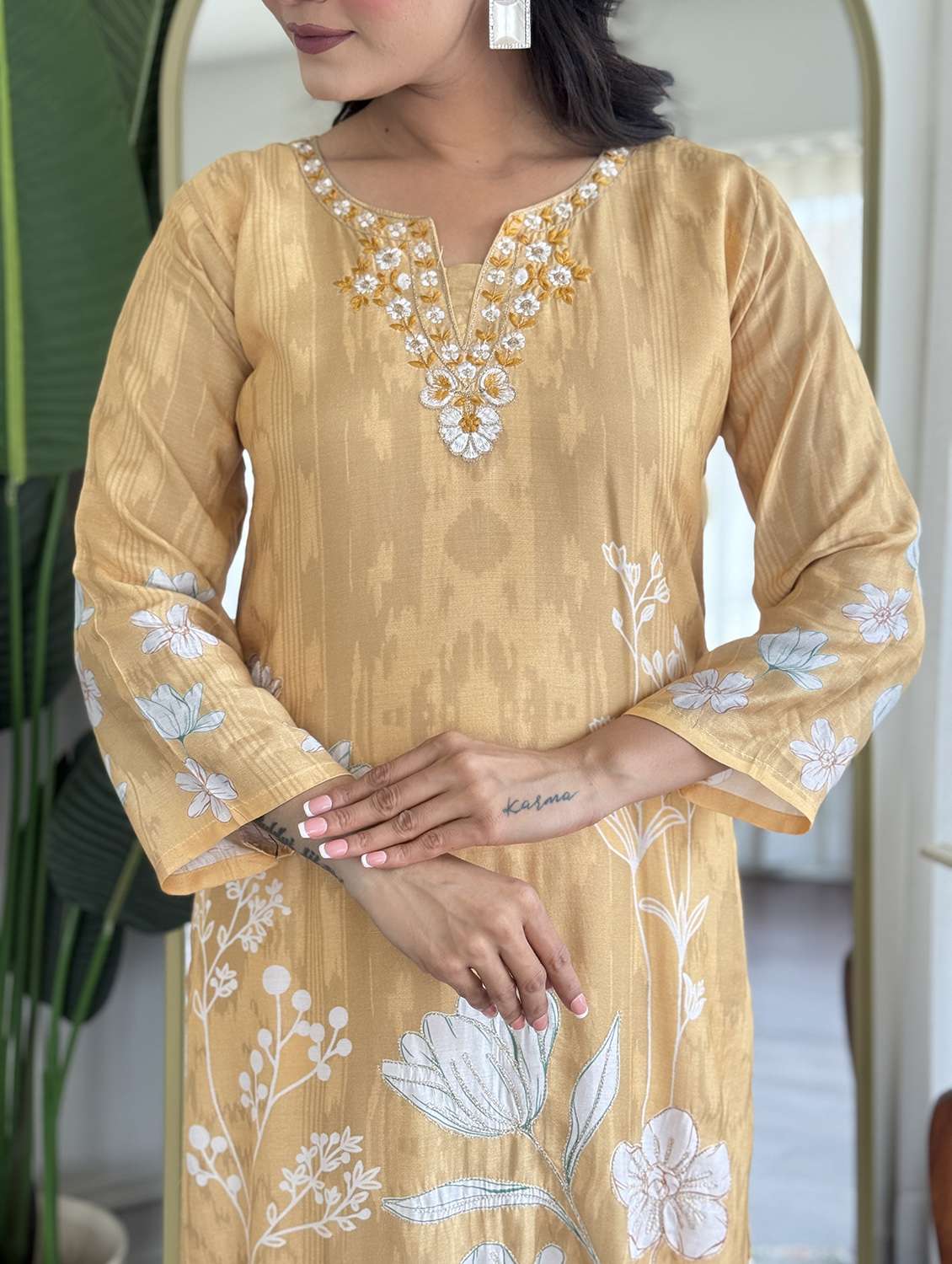 women three quarter sleeve kurta pant with dupatta set - 22060173 - Standard Image - 3