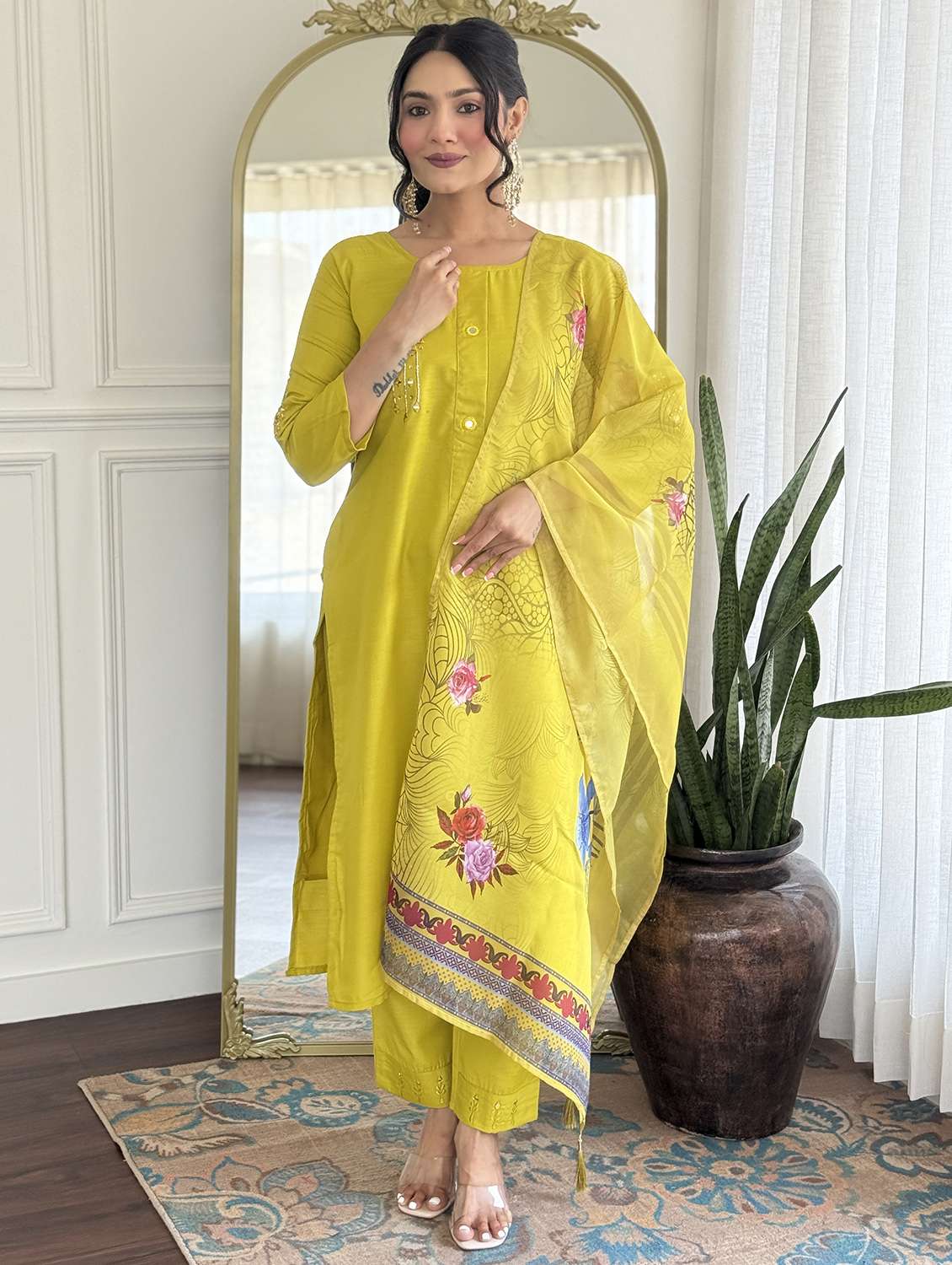 women three quarter sleeve kurta pant with dupatta set - 22060178 - Standard Image - 3