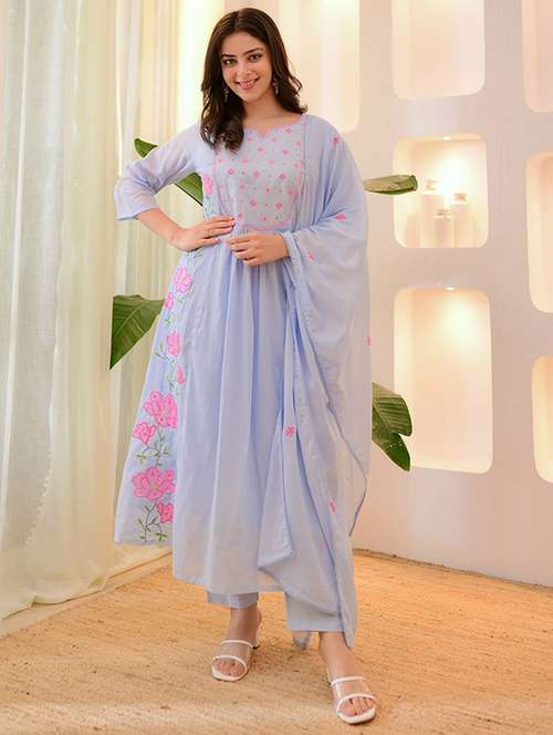 women three quarter sleeve kurta pant with dupatta set - 22060194 -  Standard Image - 0