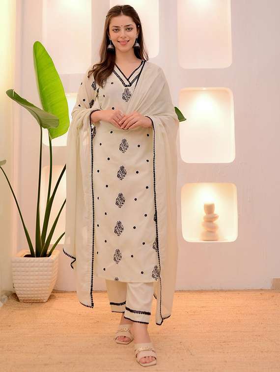 women three quarter sleeve kurta pant with dupatta set