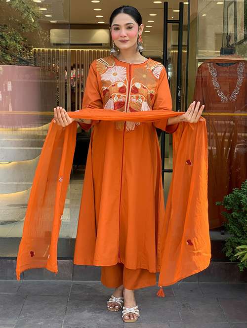 women three quarter sleeve kurta pant with dupatta set - 22060206 -  Standard Image - 0