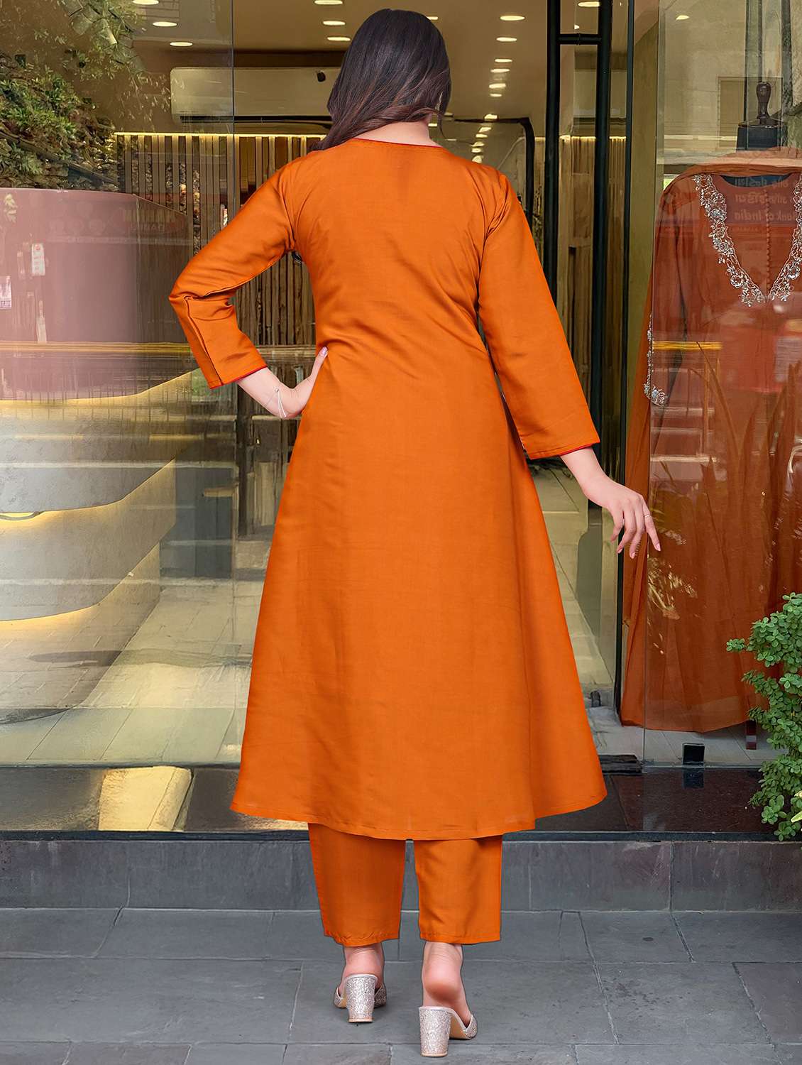 women three quarter sleeve kurta pant with dupatta set - 22060206 - Standard Image - 3