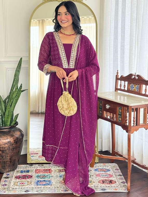 women three quarter sleeve kurta pant with dupatta set