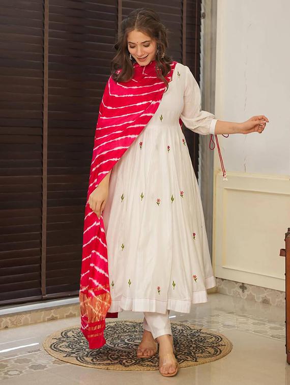 women three quarter sleeve kurta pant with dupatta set - 22060223 - Standard Image - 3