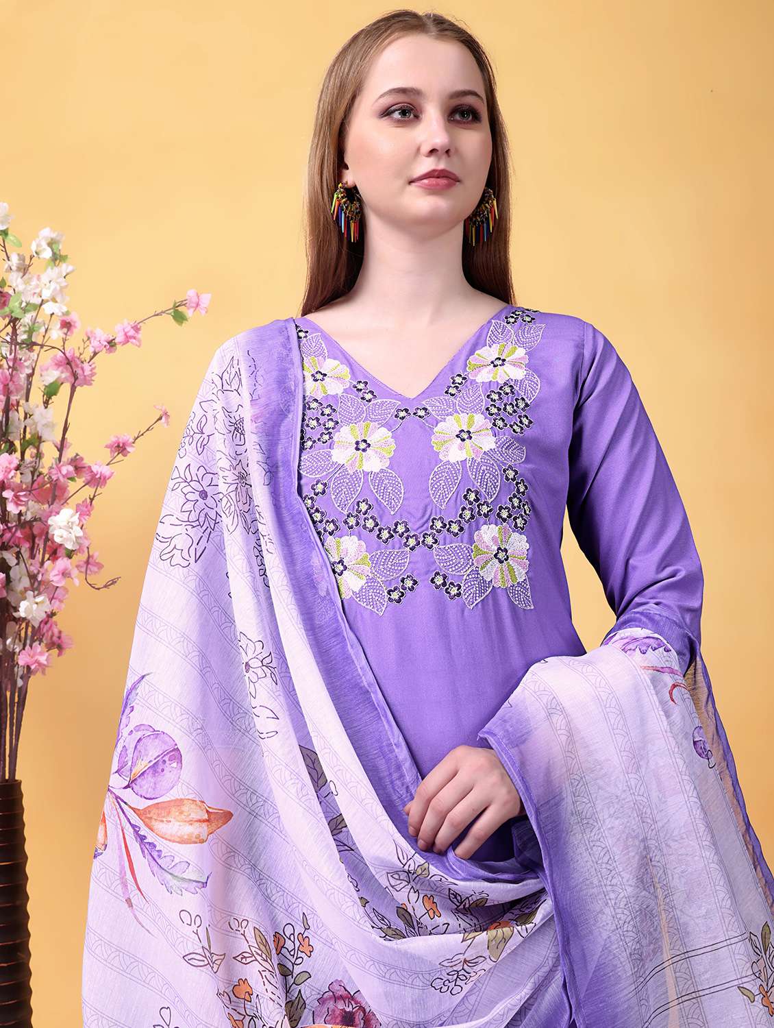 women three quarter sleeve kurta pant with dupatta set - 22060226 - Standard Image - 3