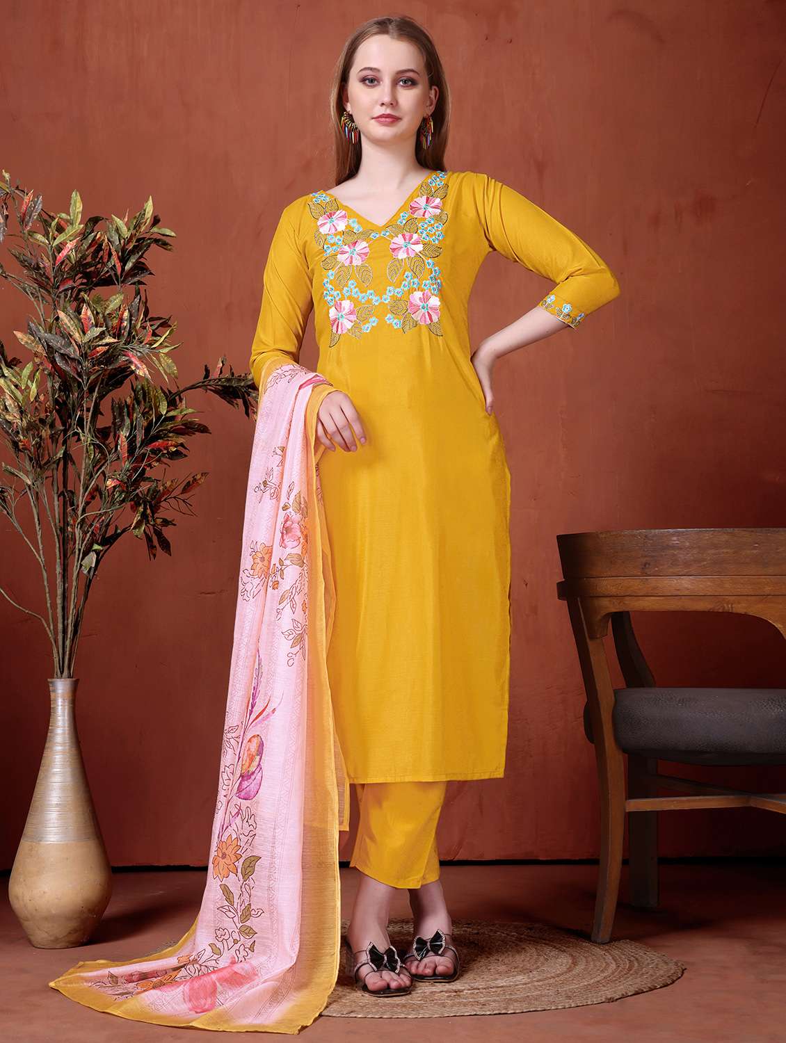 women three quarter sleeve kurta pant with dupatta set - 22060227 -  Zoom Image - 0