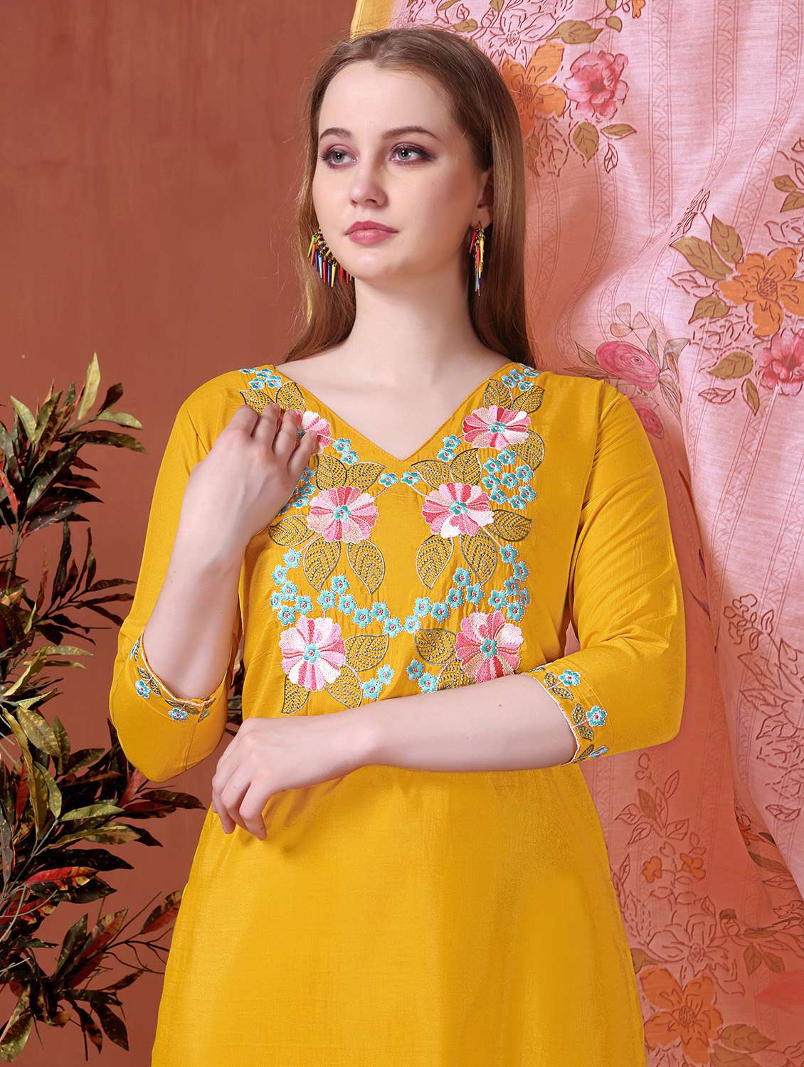 women three quarter sleeve kurta pant with dupatta set - 22060227 - Standard Image - 3