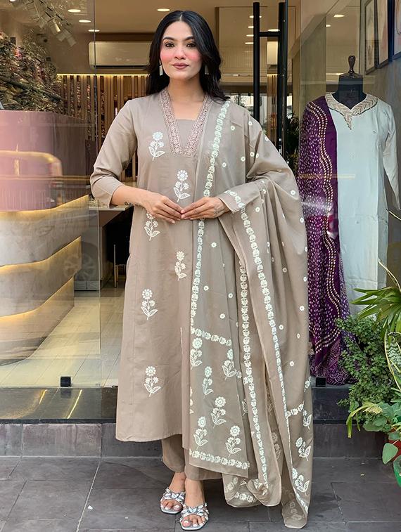 women three quarter sleeve kurta pant with dupatta set