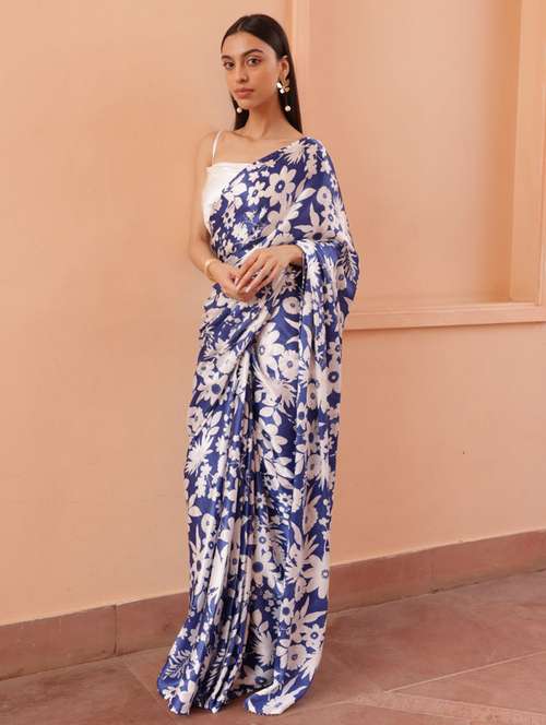 women floral printed saree with blouse - 22060586 - Standard Image - 0