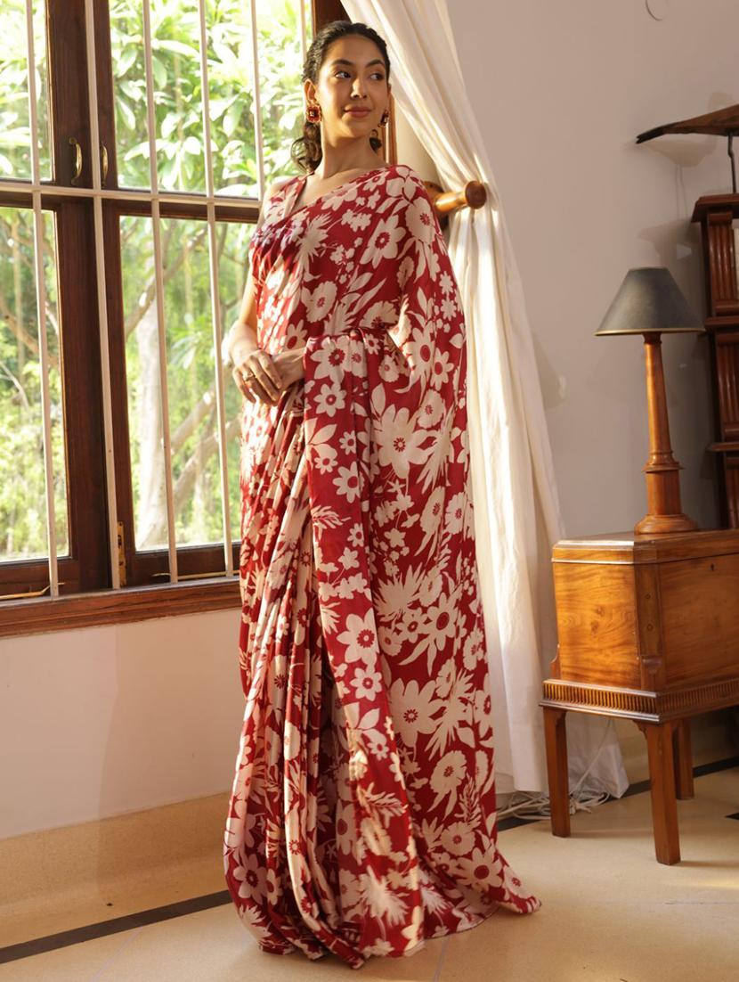 women floral printed saree with blouse - 22060589 - Zoom Image - 0
