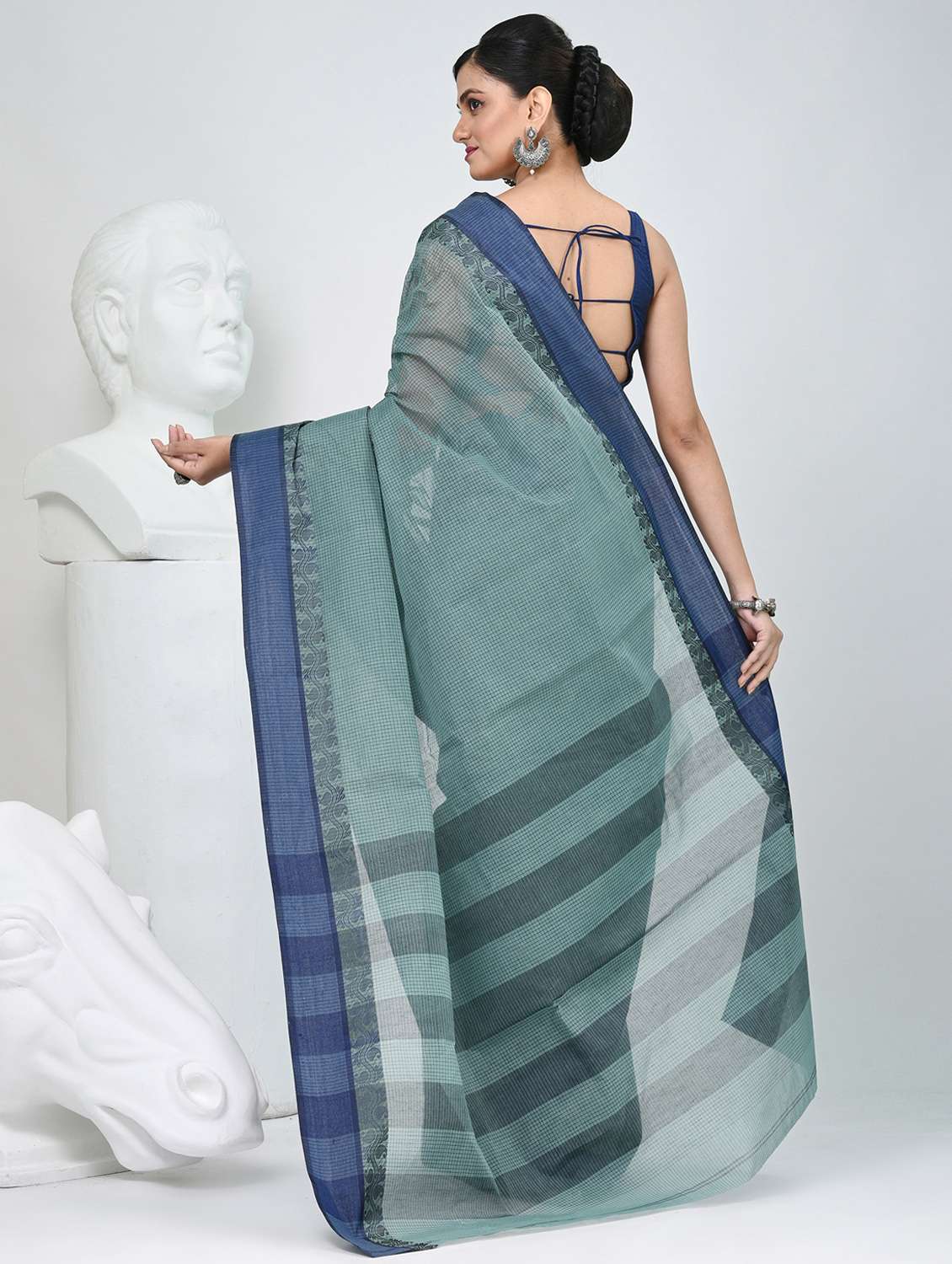 women self design tant saree - 22060657 -  Standard Image - 3
