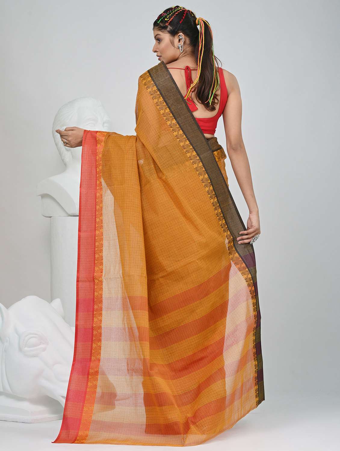 women self design tant saree - 22060658 -  Standard Image - 3