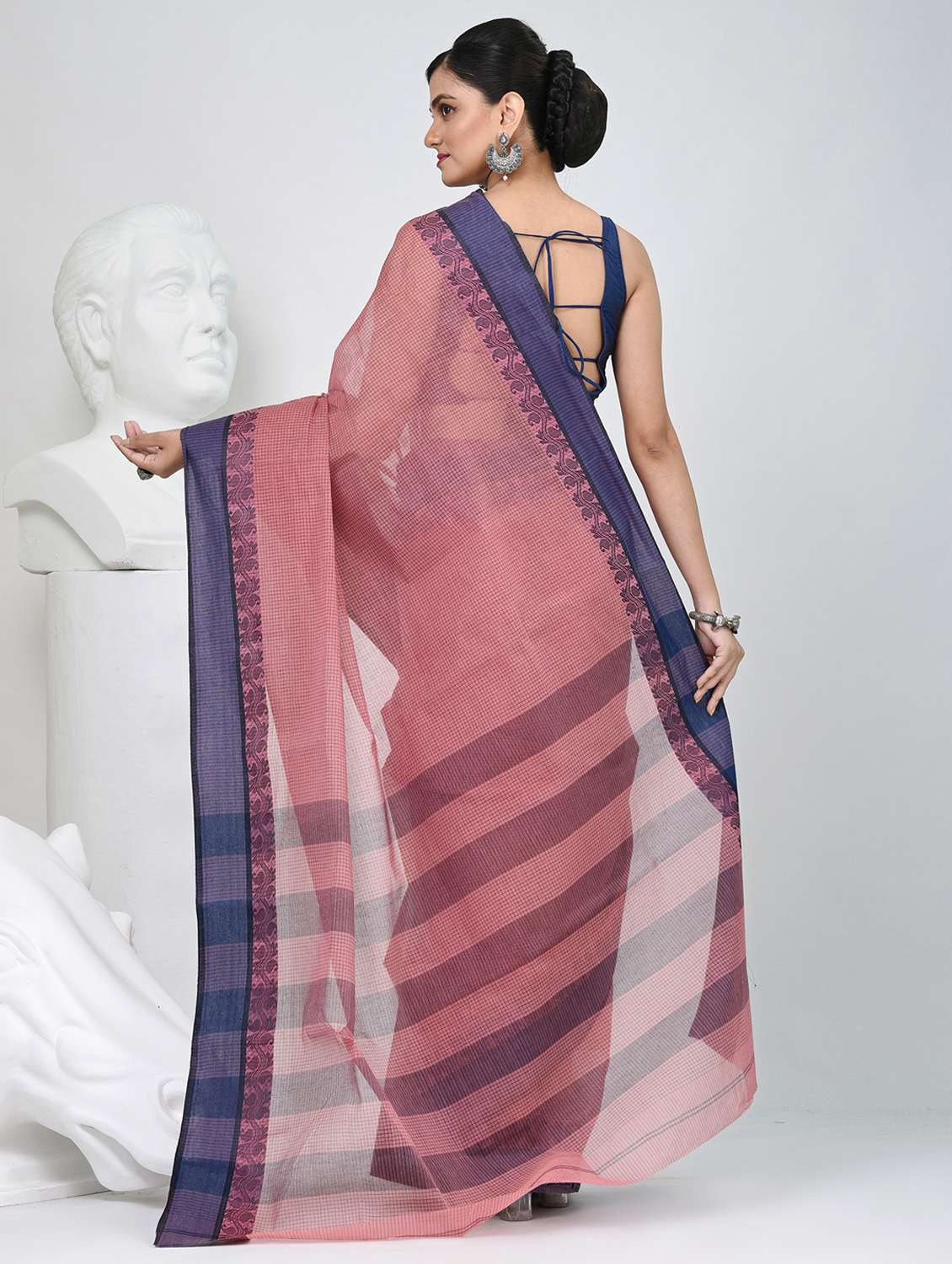 women self design tant saree - 22060659 -  Standard Image - 3