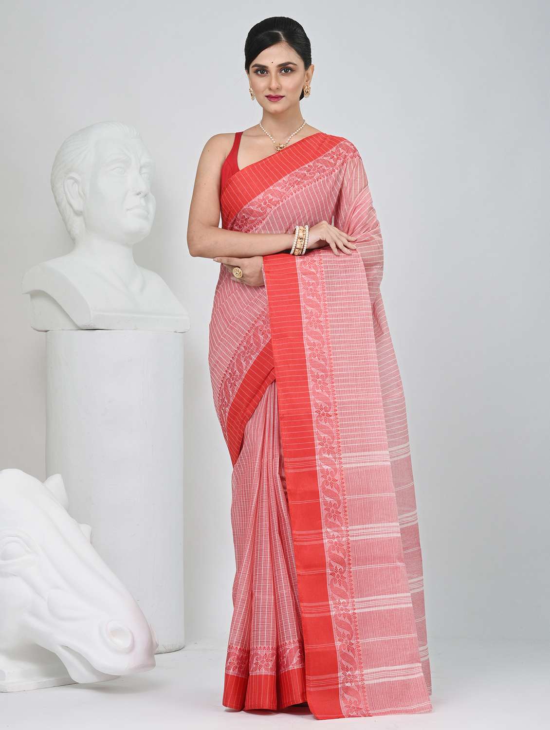 women striped tant saree - 22060664 - Zoom Image - 0