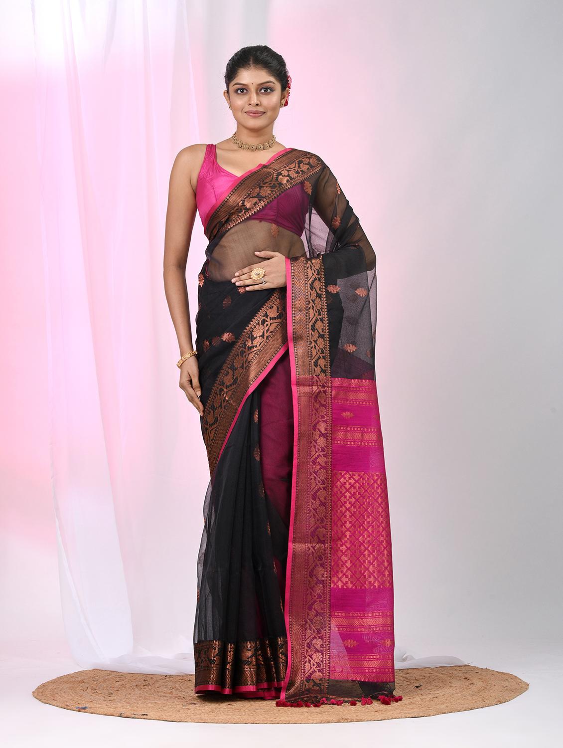 women self design handloom saree with blouse - 22060687 - Zoom Image - 0