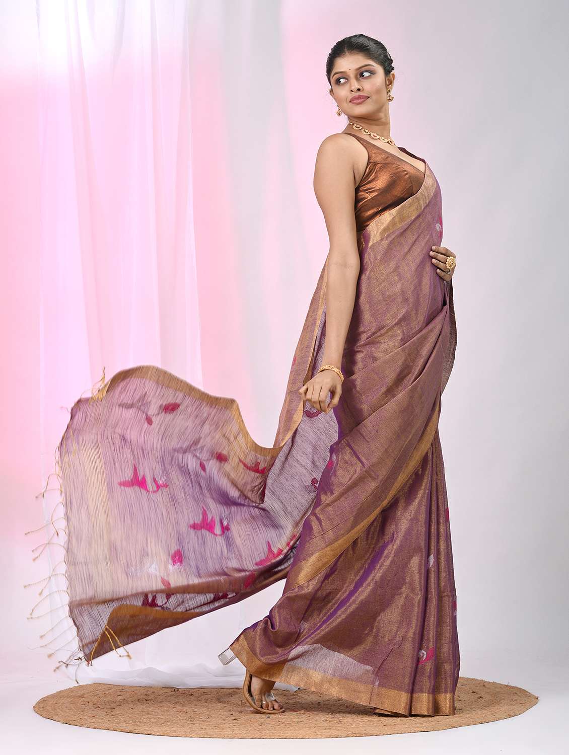 women self design handloom saree with blouse - 22060718 -  Standard Image - 3