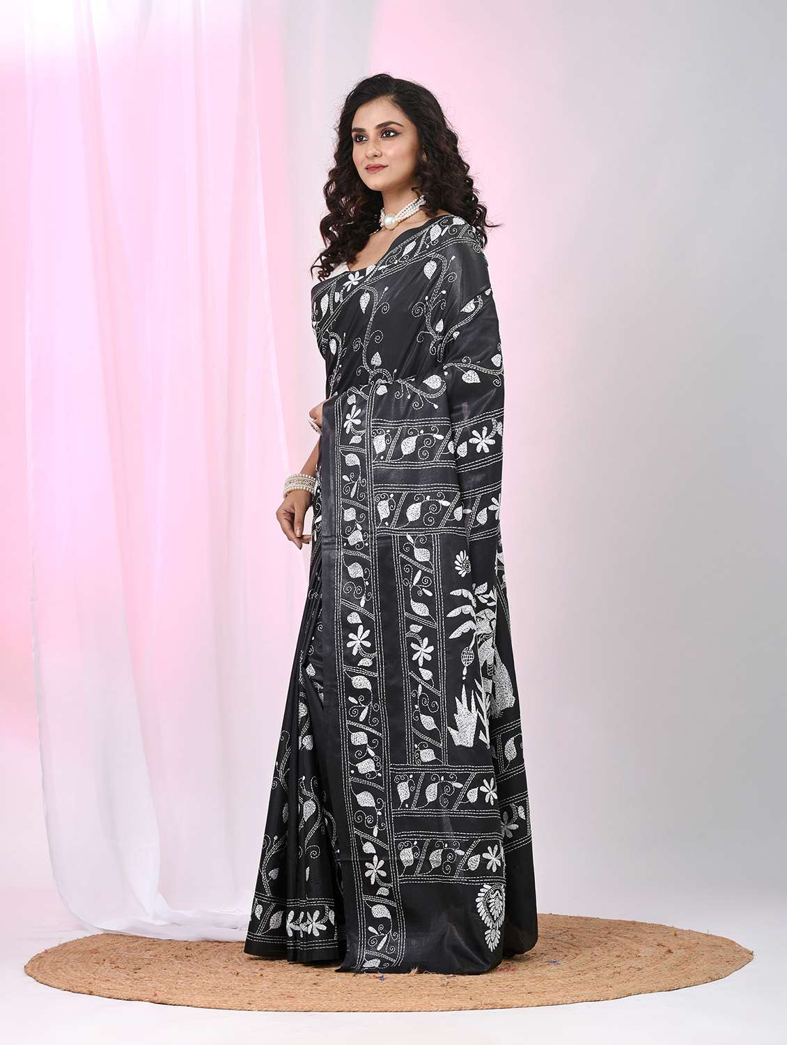 women solid with work handloom saree with blouse - 22060750 - Standard Image - 3