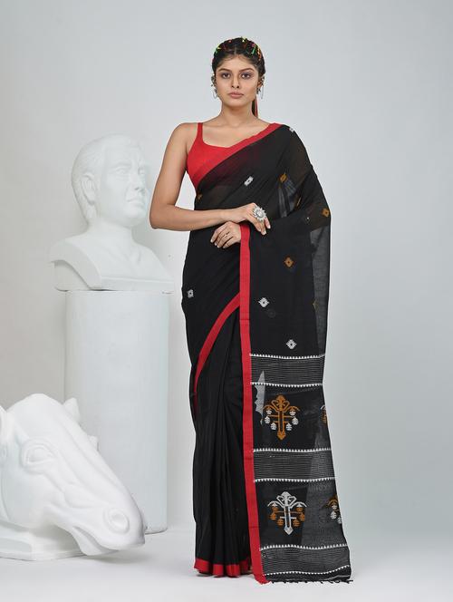 women self design handloom saree with blouse - 22060793 - Standard Image - 0
