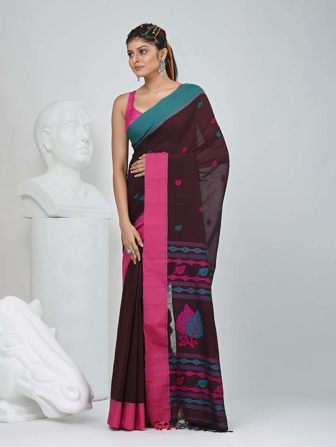 women self design handloom saree with blouse - 22060801 - Standard Image - 3