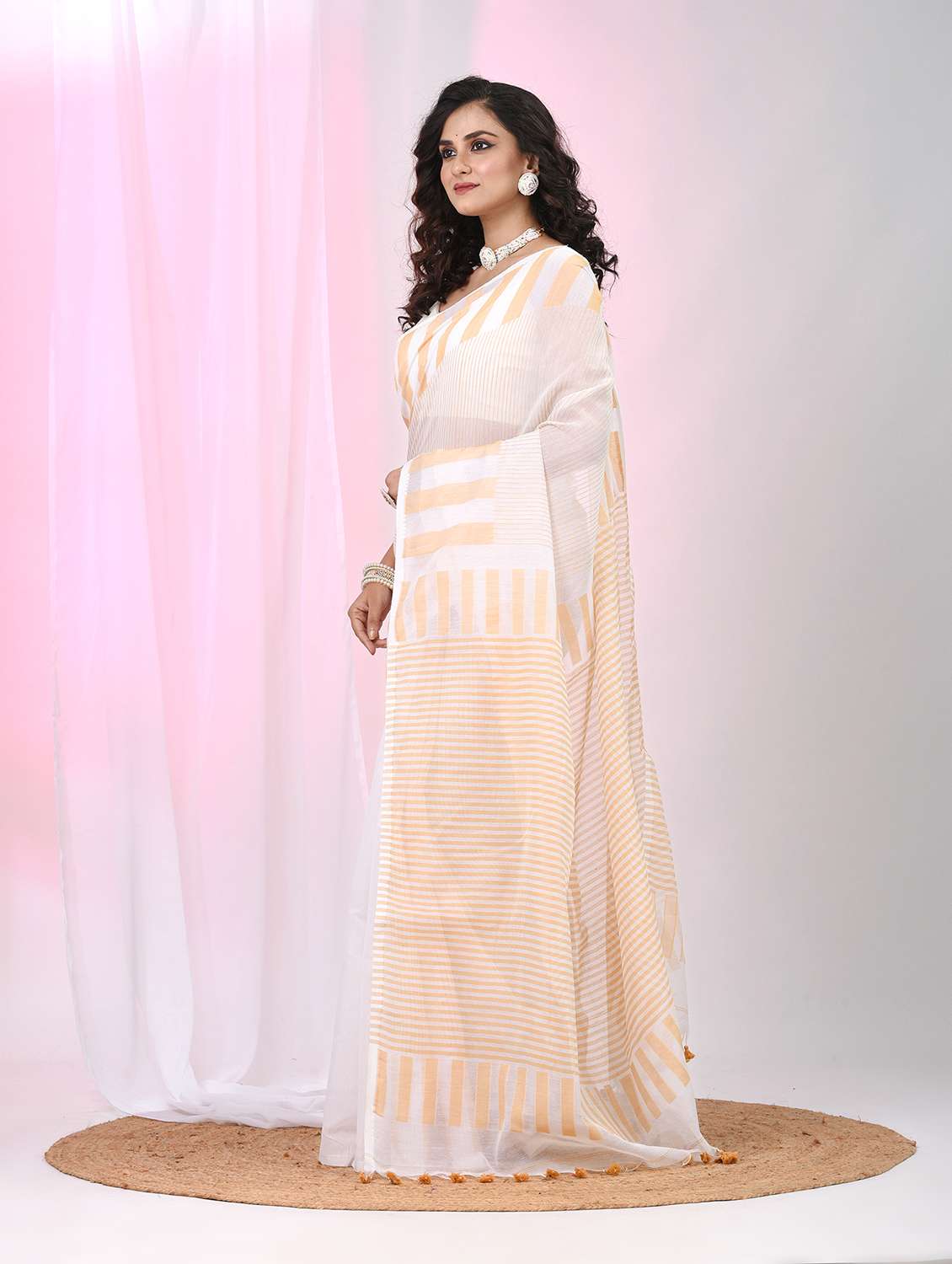 women striped handloom saree with blouse - 22060819 -  Standard Image - 3