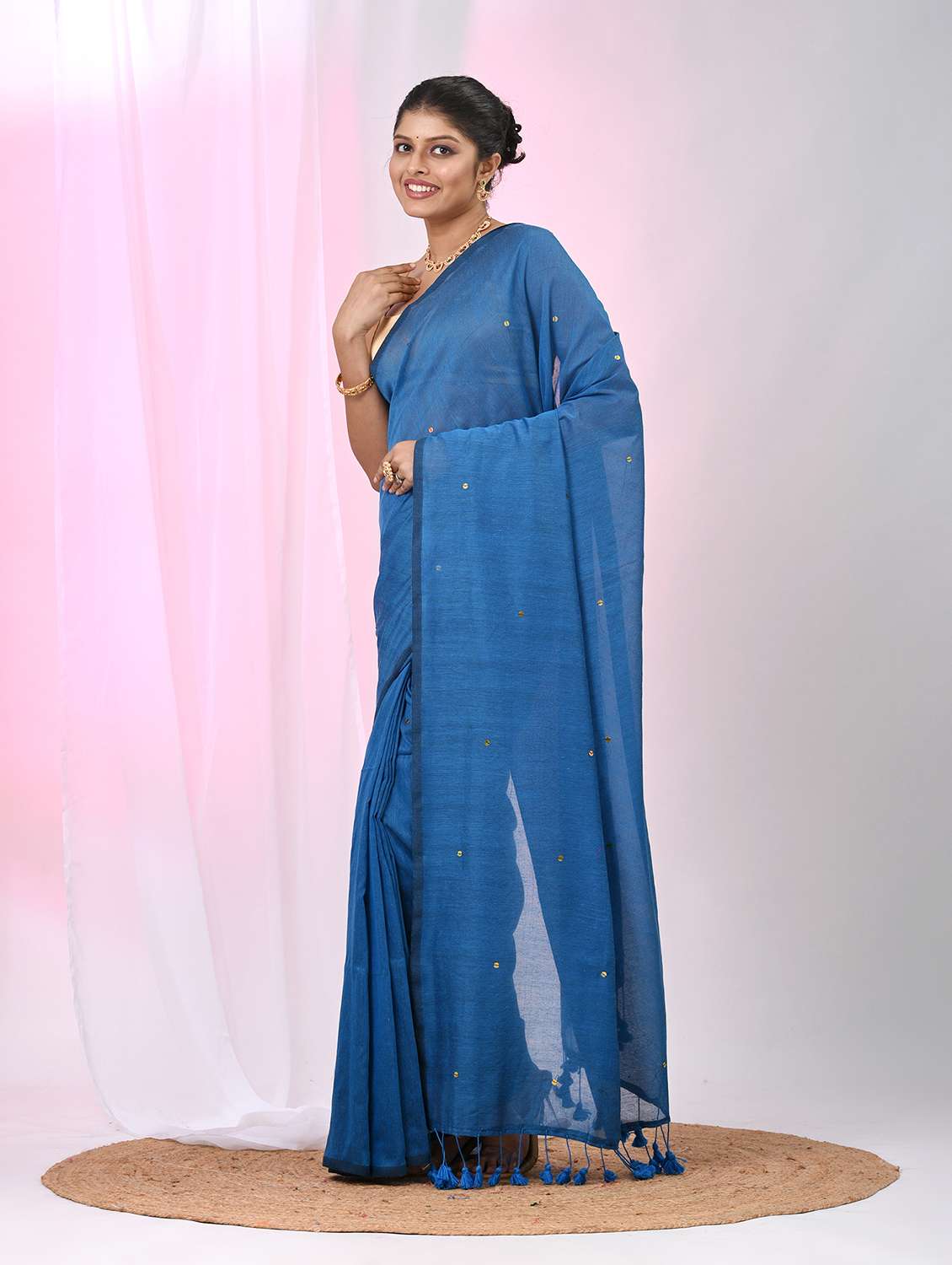 women solid with work handloom saree with blouse - 22060834 -  Standard Image - 3