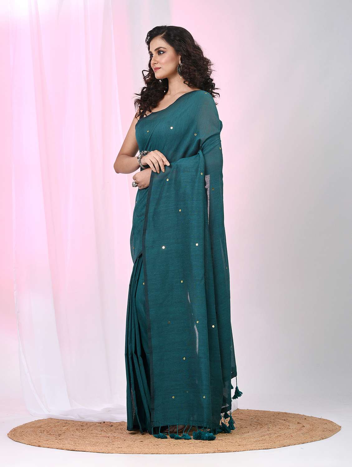 women solid with work handloom saree with blouse - 22060836 -  Standard Image - 3