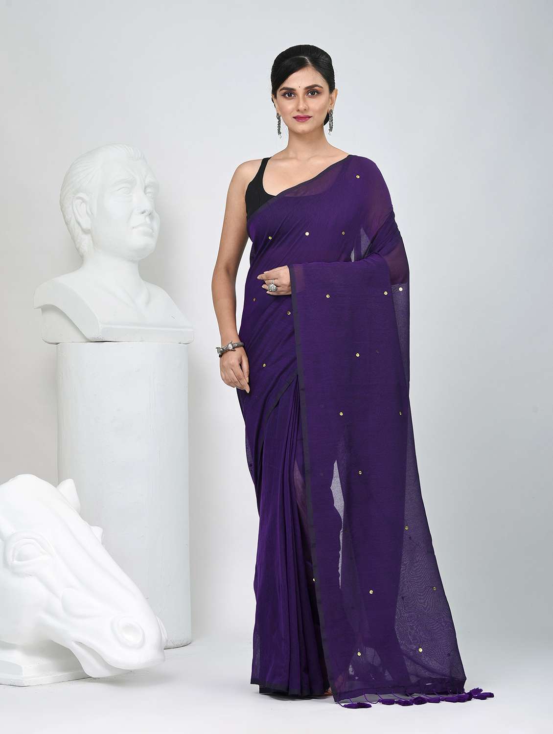 women solid with work handloom saree with blouse