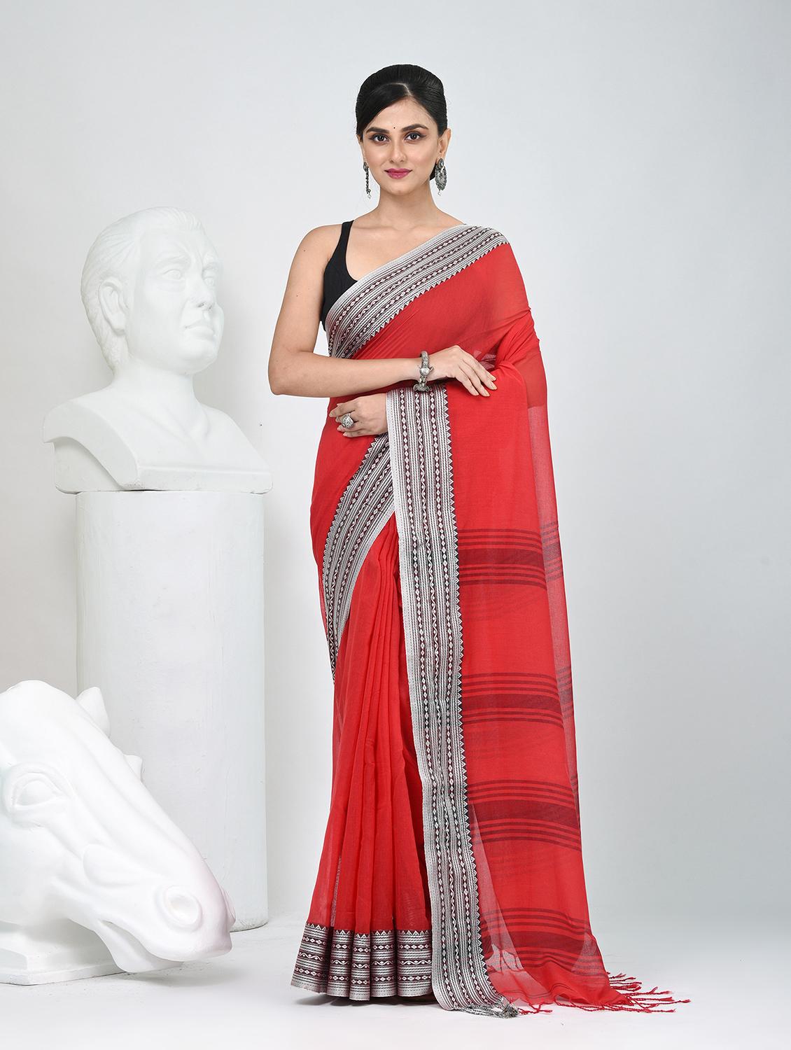 women solid with bordered handloom saree with blouse - 22060841 - Zoom Image - 0