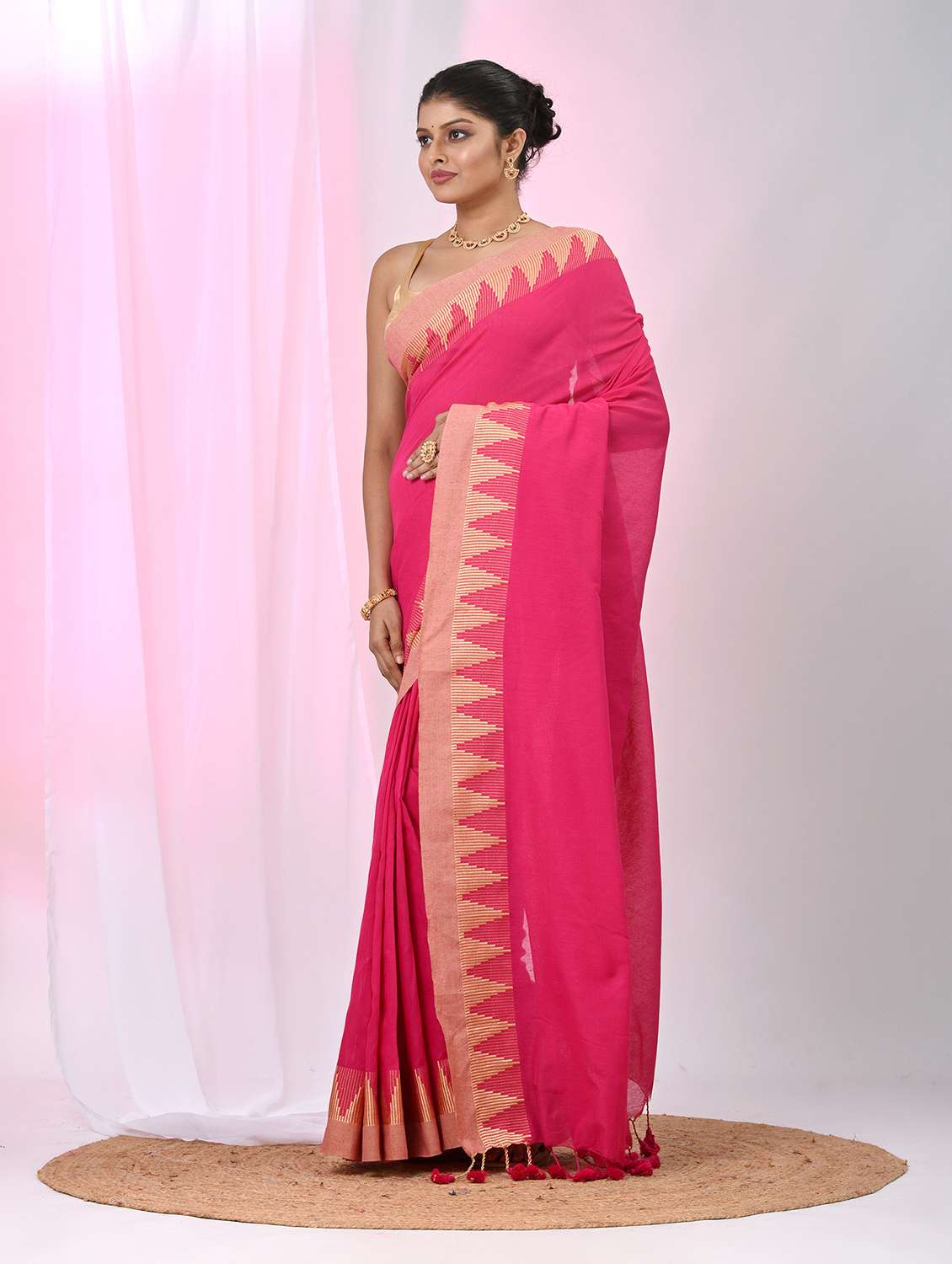 women solid with bordered handloom saree with blouse - 22060842 - Standard Image - 3