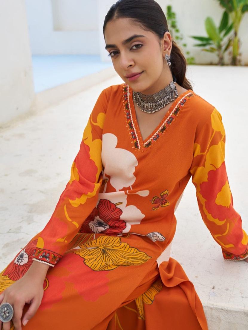 women floral printed long sleeve kurta palazzo set - 22060861 - Standard Image - 3
