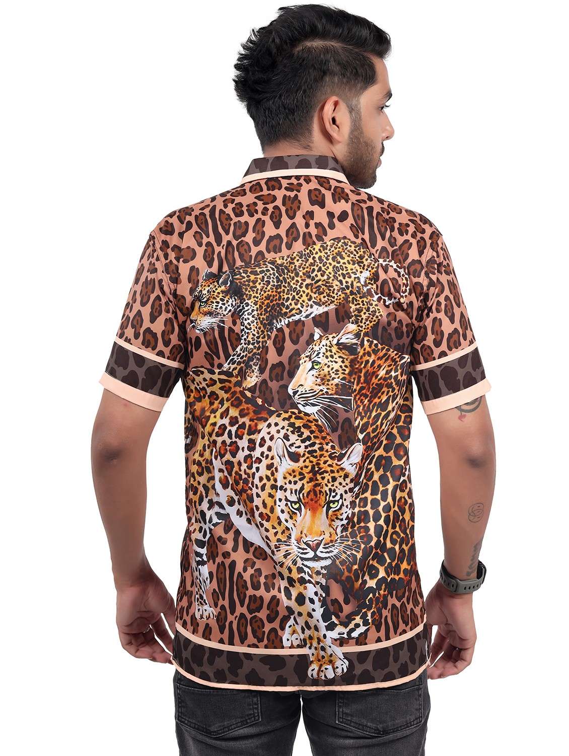 men animal print short sleeve regular fit shirt - 22061171 -  Standard Image - 3