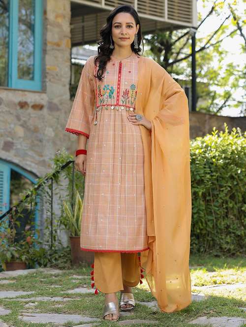women three quarter sleeve kurta pant with dupatta set - 22061381 -  Standard Image - 0