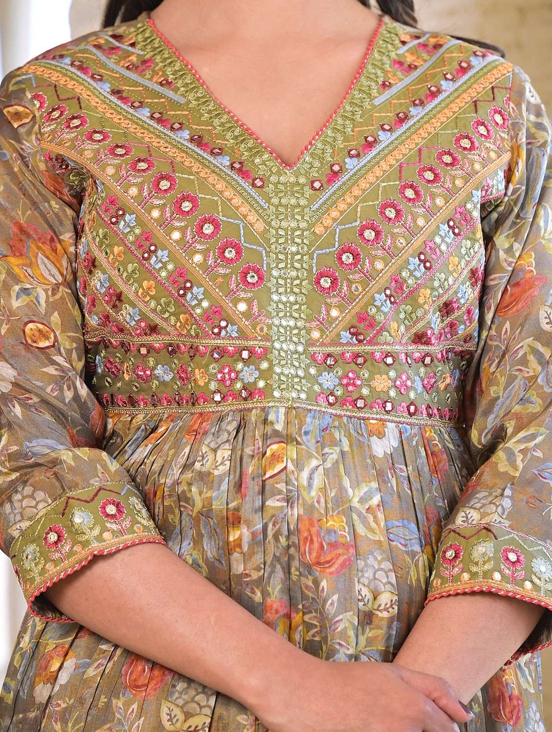 women three quarter sleeve kurta sharara with dupatta set - 22061455 - Standard Image - 3