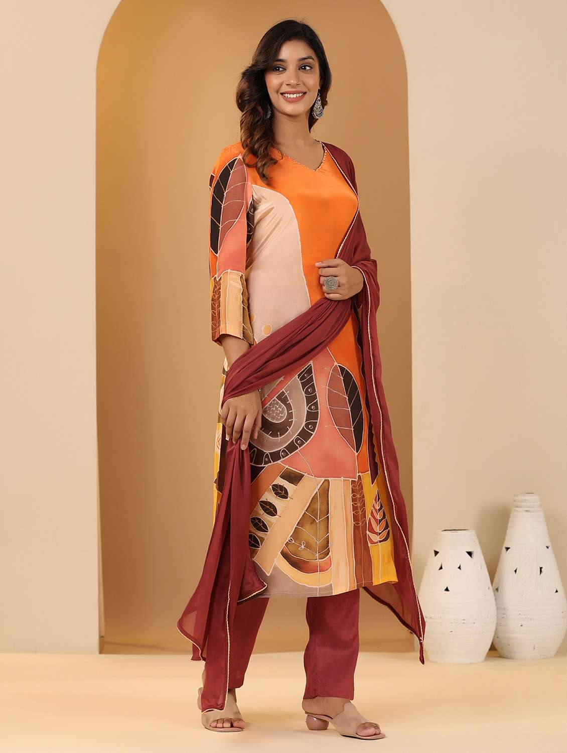 women three quarter sleeve kurta pant with dupatta set - 22061483 - Standard Image - 3