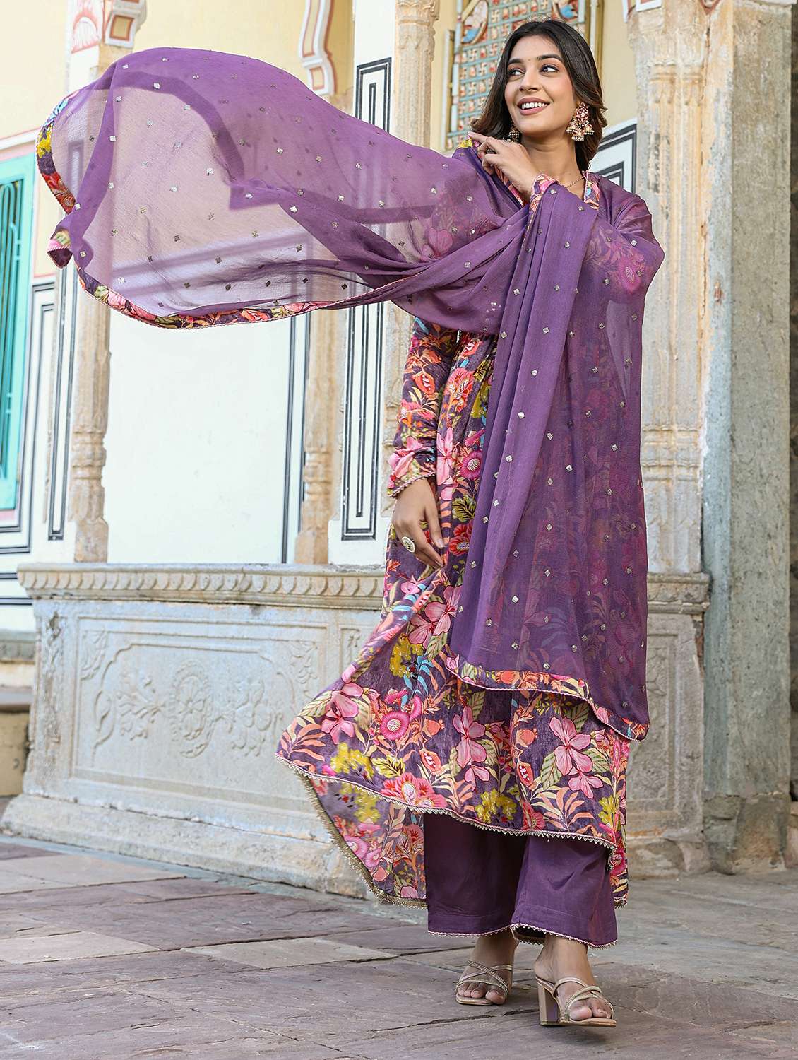 women floral long sleeve kurta pant with dupatta set - 22061485 - Standard Image - 3