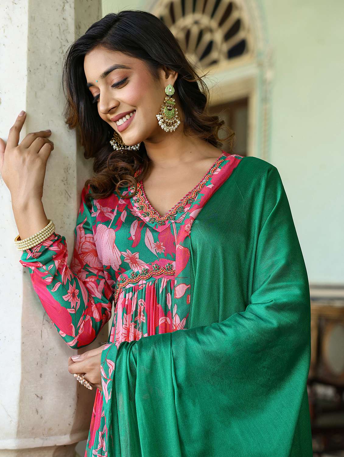 women floral long sleeve kurta pant with dupatta set - 22061486 - Standard Image - 5